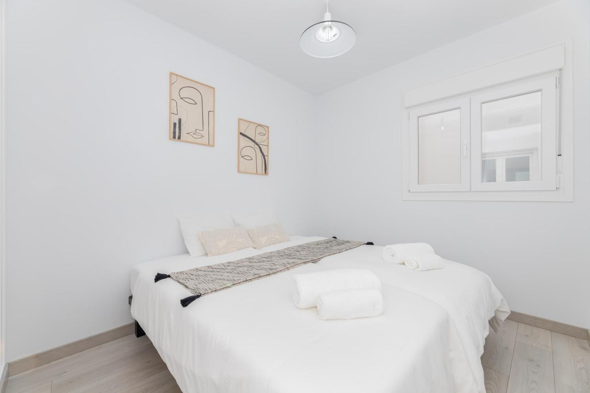 Casa Esmeralda, 7 Min To Beach, Garage Appartement Estepona