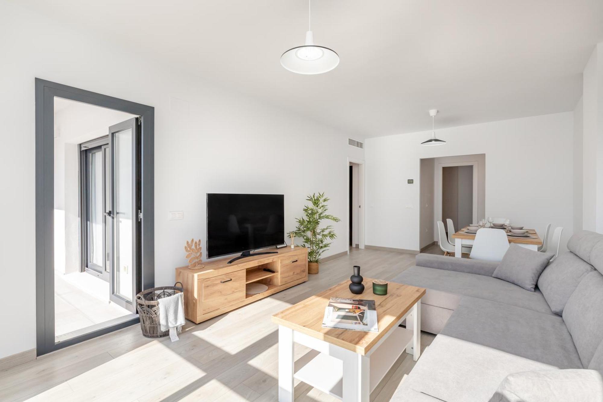 Casa Esmeralda, 7 Min To Beach, Garage Appartement Estepona