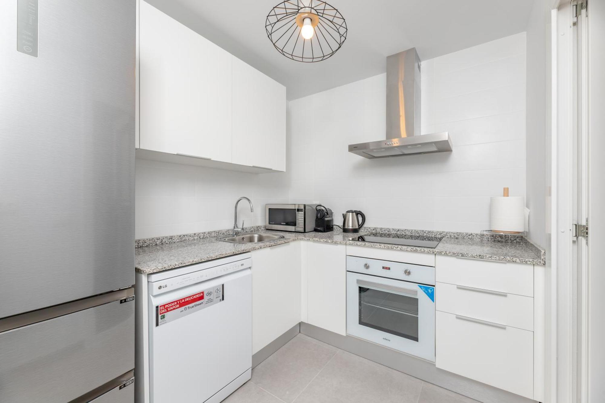 Casa Esmeralda, 7 Min To Beach, Garage Appartement